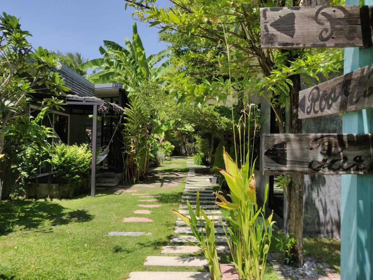 Coco Coozy Apartment Kanchanaburi Bagian luar foto