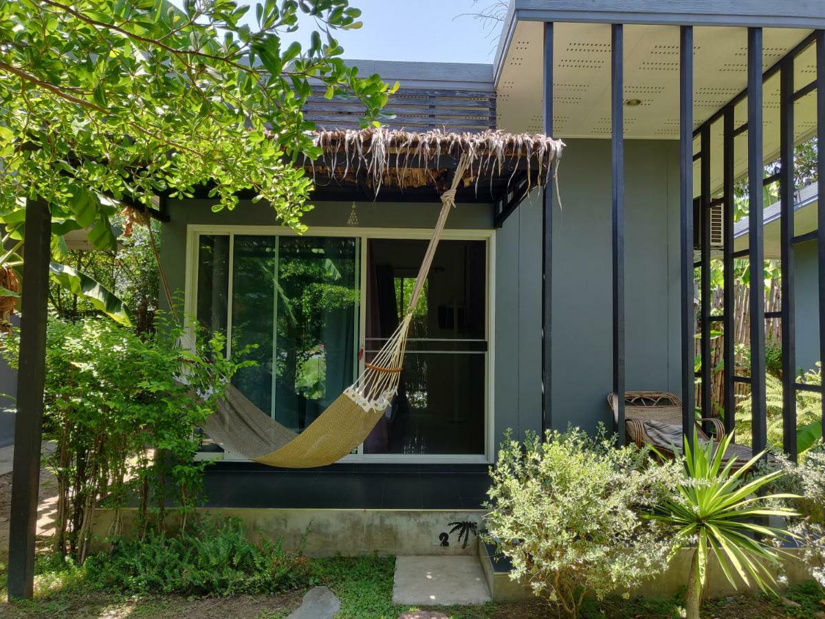 Coco Coozy Apartment Kanchanaburi Bagian luar foto